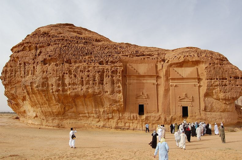 مساكن ثمود